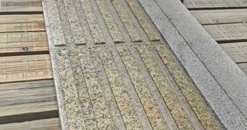 朝阳黄金麻盲道石 盲条