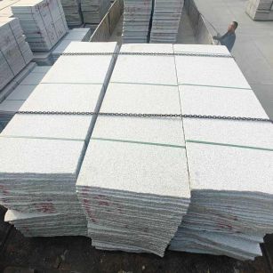 朝阳芝麻白毛板，石材毛板