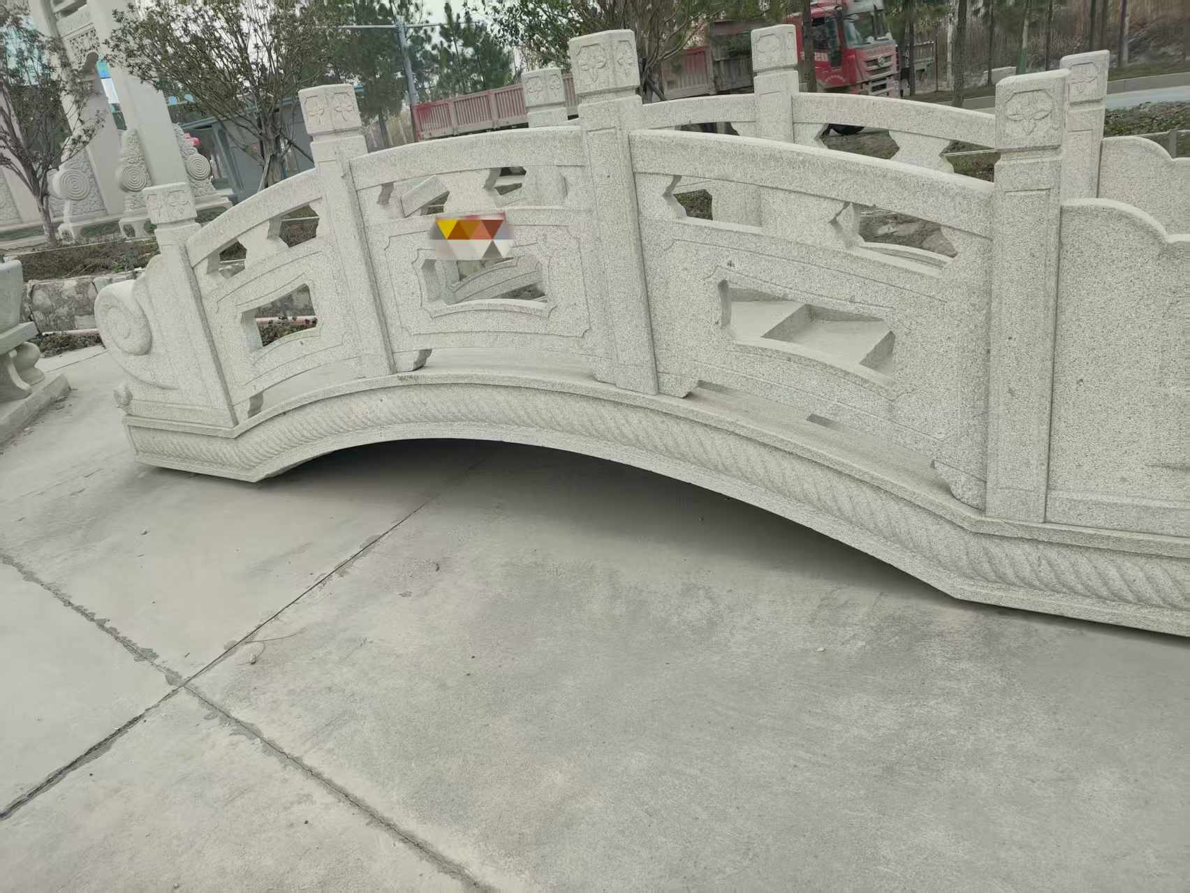 朝阳芝麻白拱桥，石桥